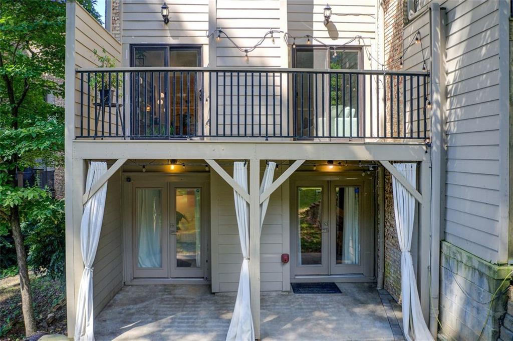 3723 Stonewall Circle SE