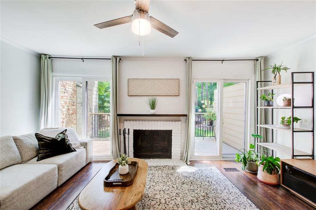 3723 Stonewall Circle SE