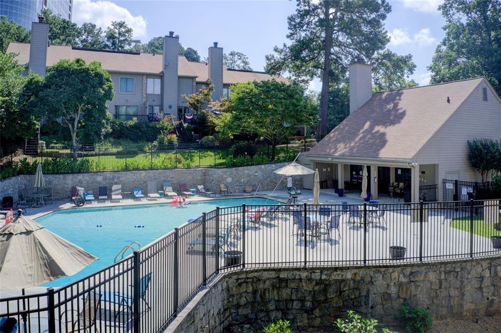 3723 Stonewall Circle SE