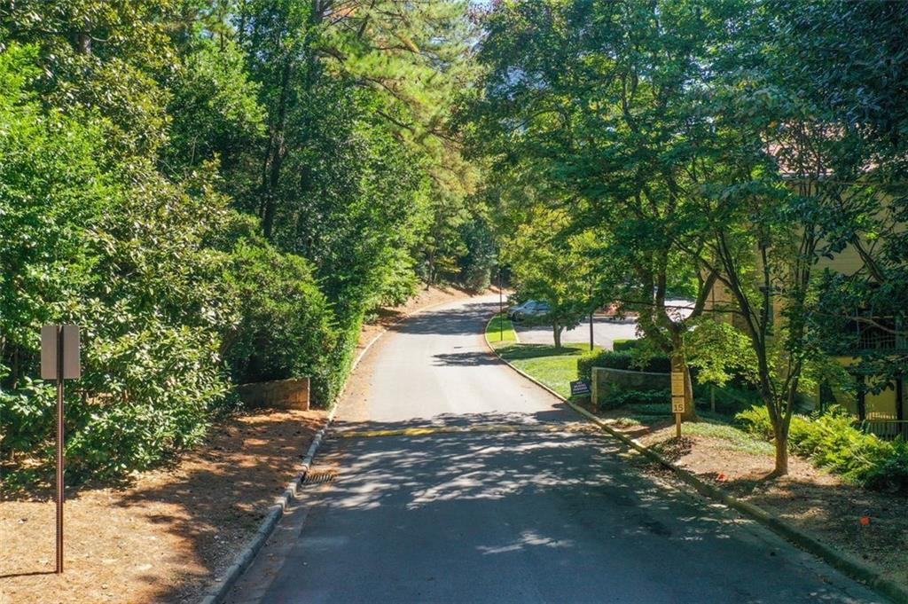 3723 Stonewall Circle SE