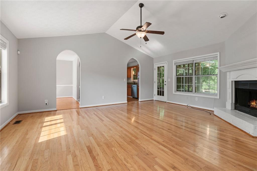 2573 Kennesaw Springs Court NW