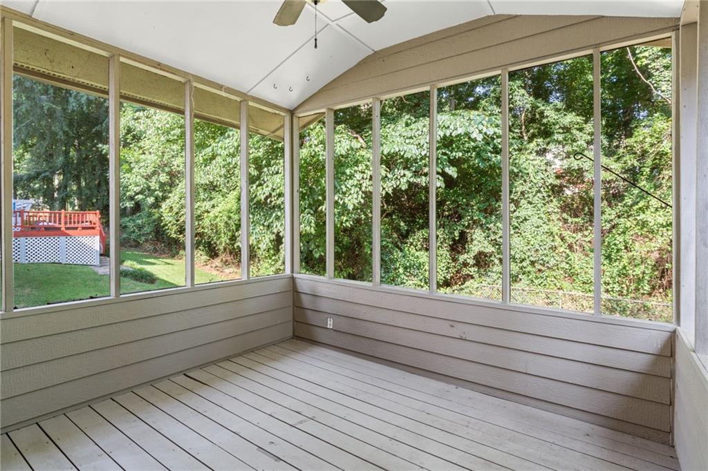 2573 Kennesaw Springs Court NW