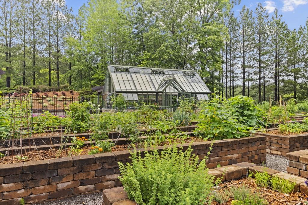 430 Larkspur Drive