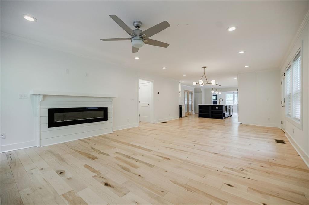 175 Douglas Street SE