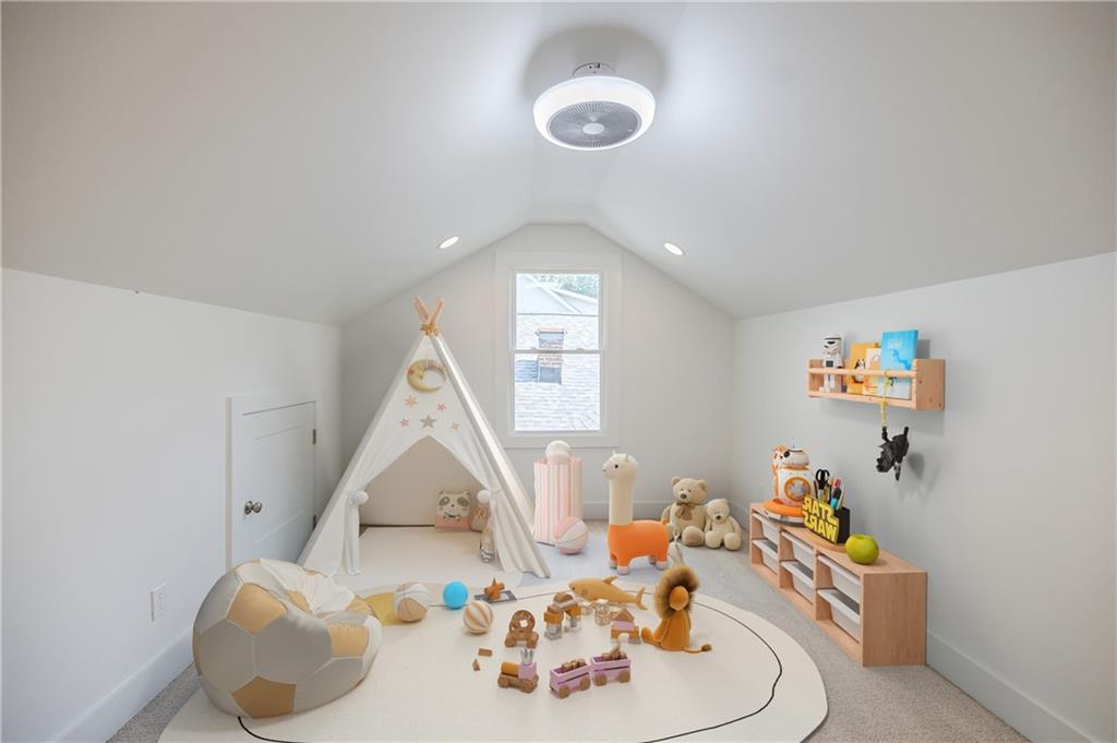 175 Douglas Street SE