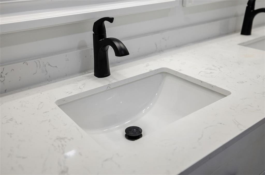 175 Douglas Street SE