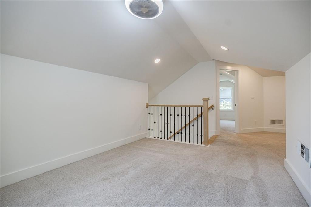 175 Douglas Street SE