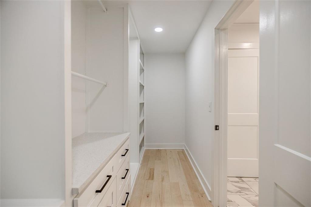 175 Douglas Street SE