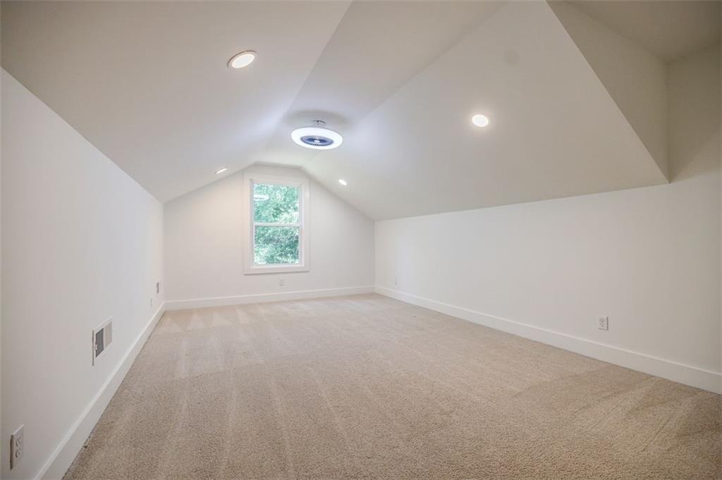 175 Douglas Street SE