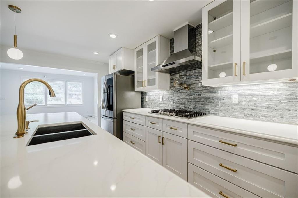 175 Douglas Street SE