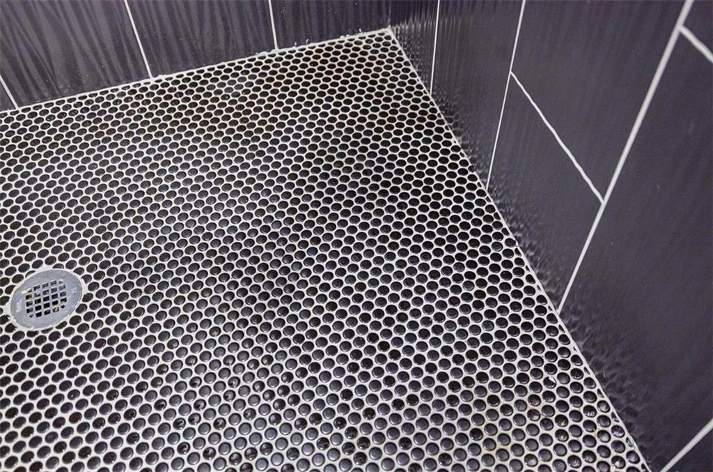 175 Douglas Street SE