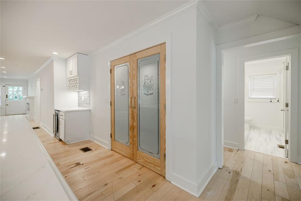 175 Douglas Street SE