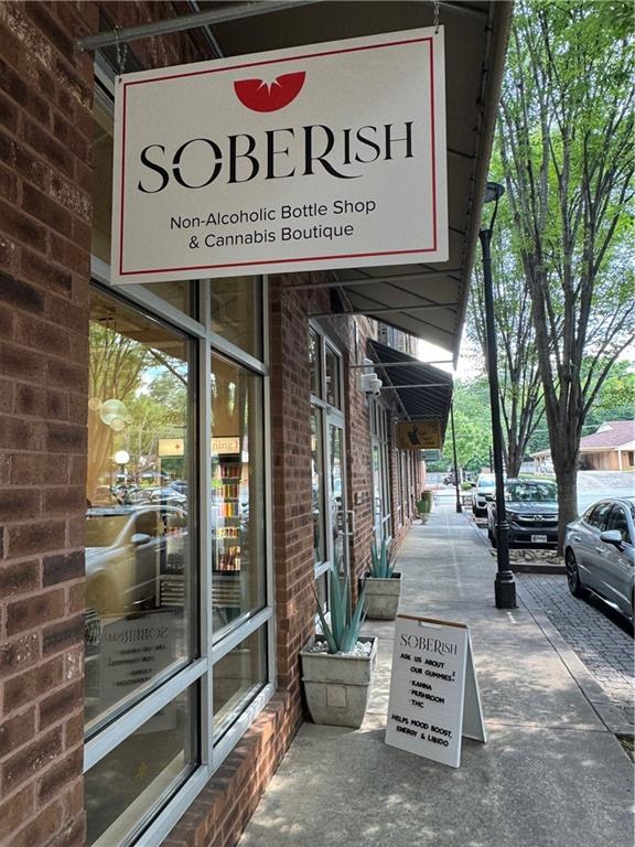 175 Douglas Street SE