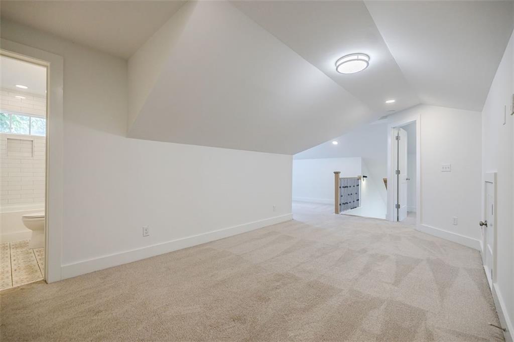 175 Douglas Street SE