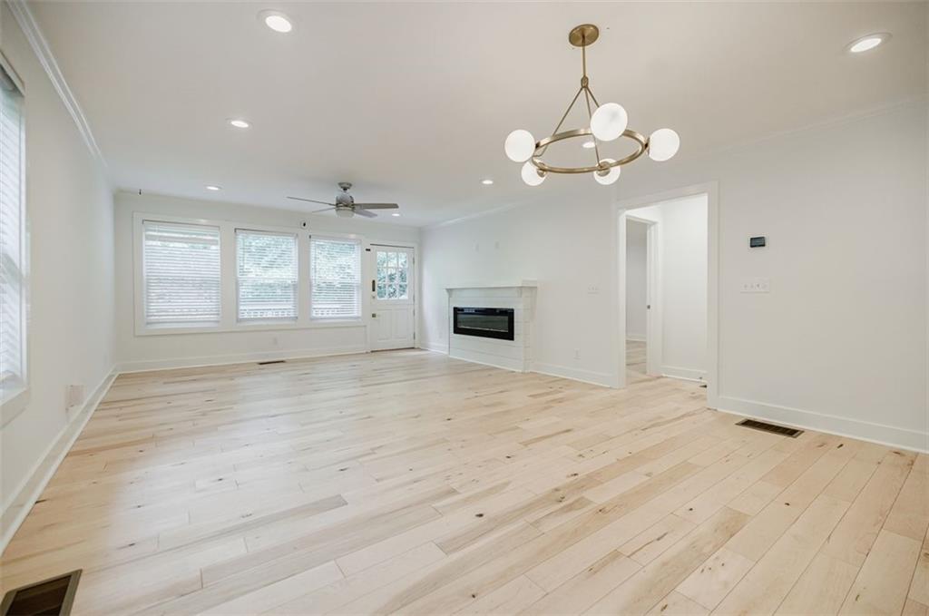 175 Douglas Street SE