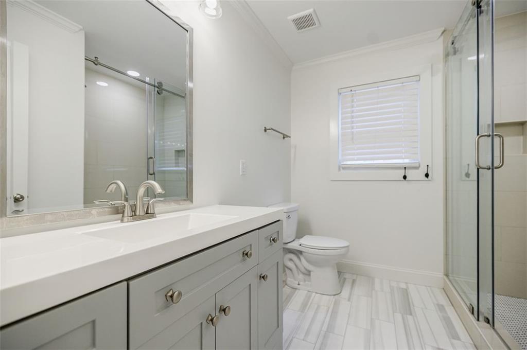 175 Douglas Street SE