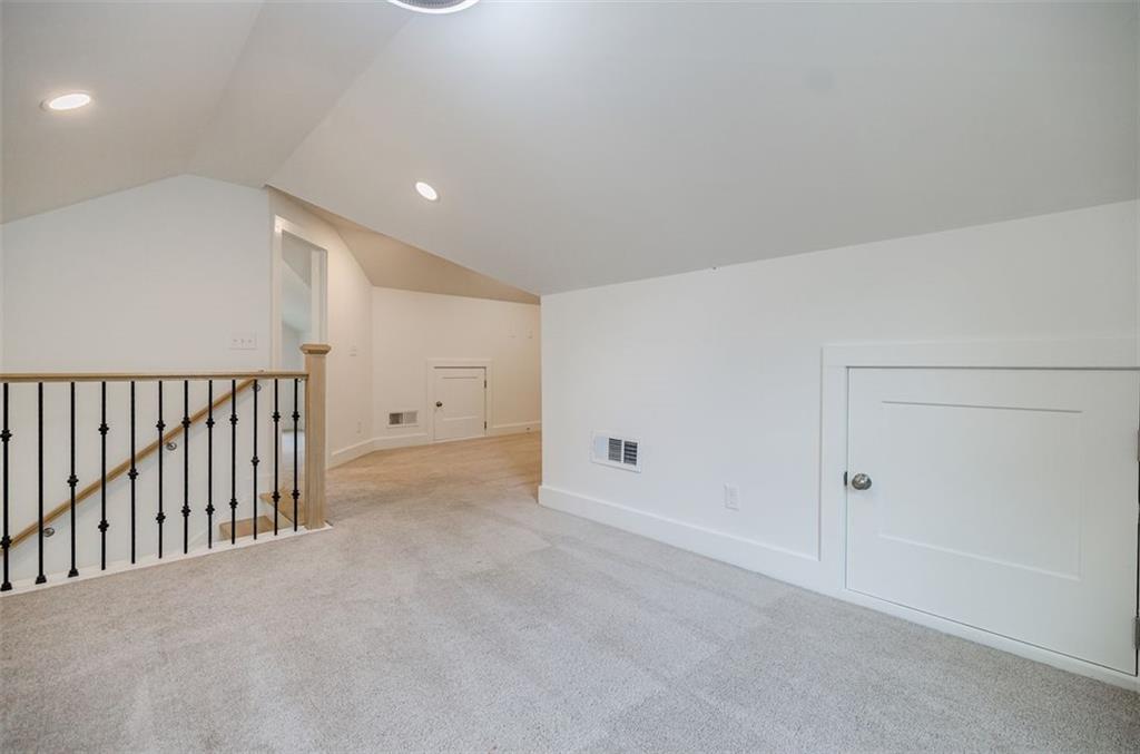 175 Douglas Street SE