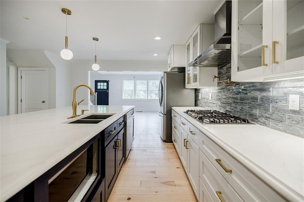 175 Douglas Street SE