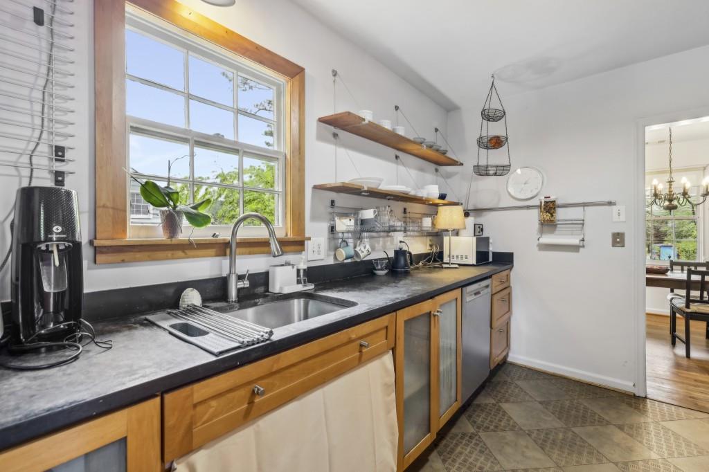 1015 S Candler