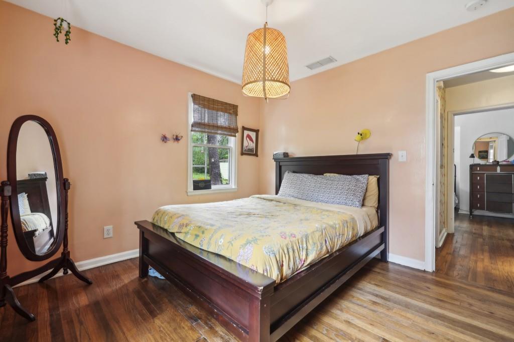 1015 S Candler
