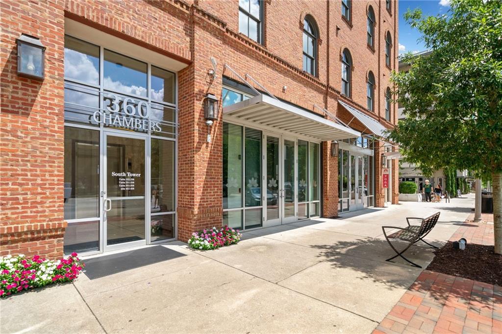 360 Chambers Street Unit 210