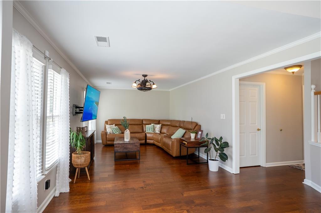 5713 Brynwood Circle NW