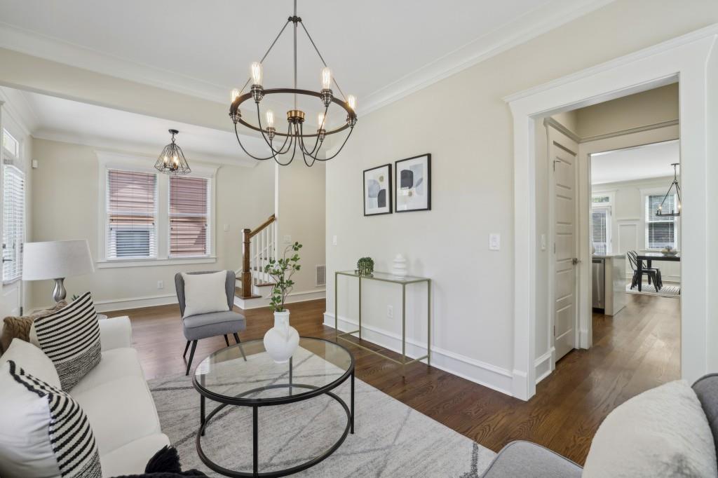 109 Hogue Street NE