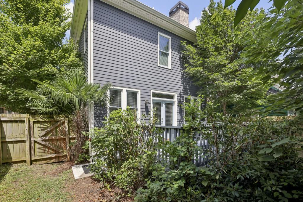 109 Hogue Street NE