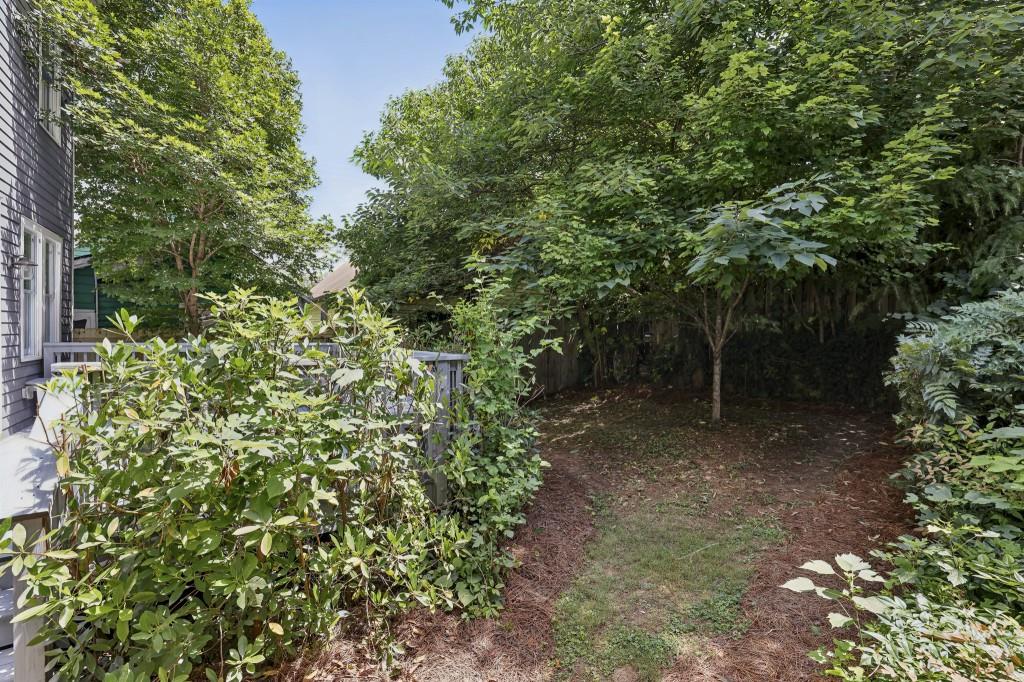 109 Hogue Street NE