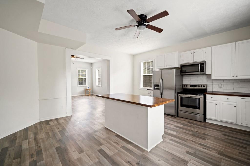 202 Reservation Street NE
