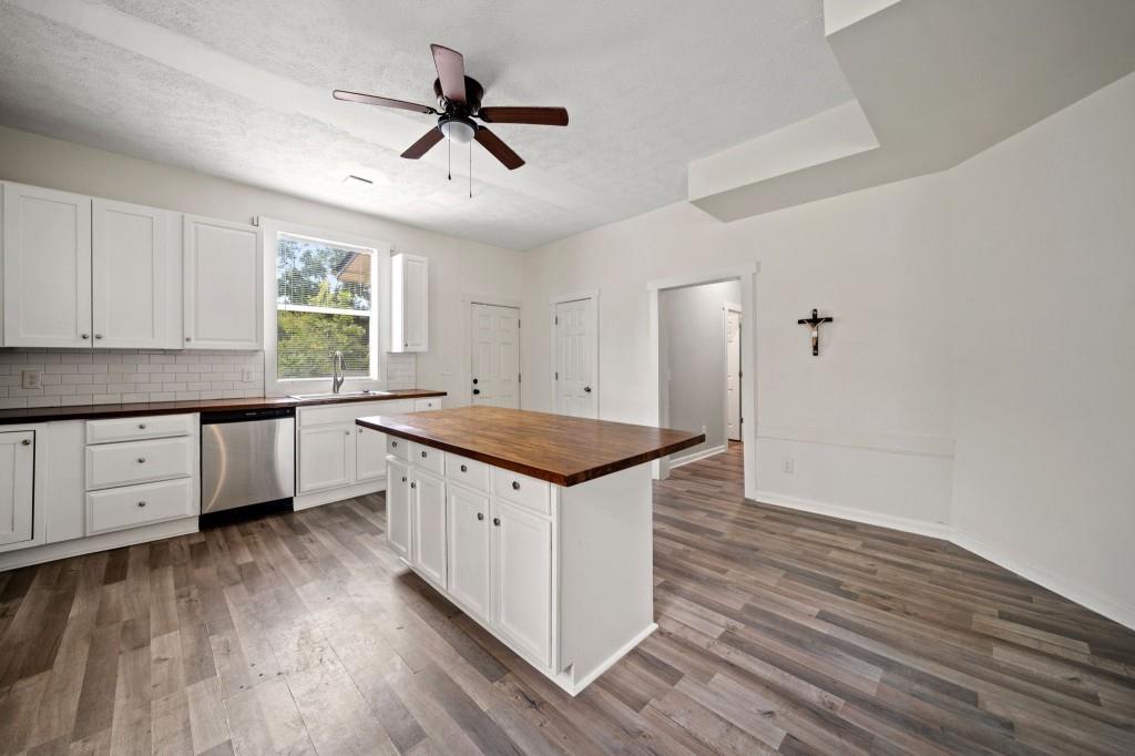 202 Reservation Street NE