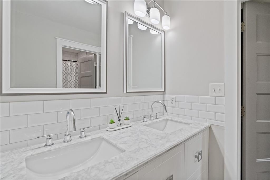 3865 Vic Ar Court