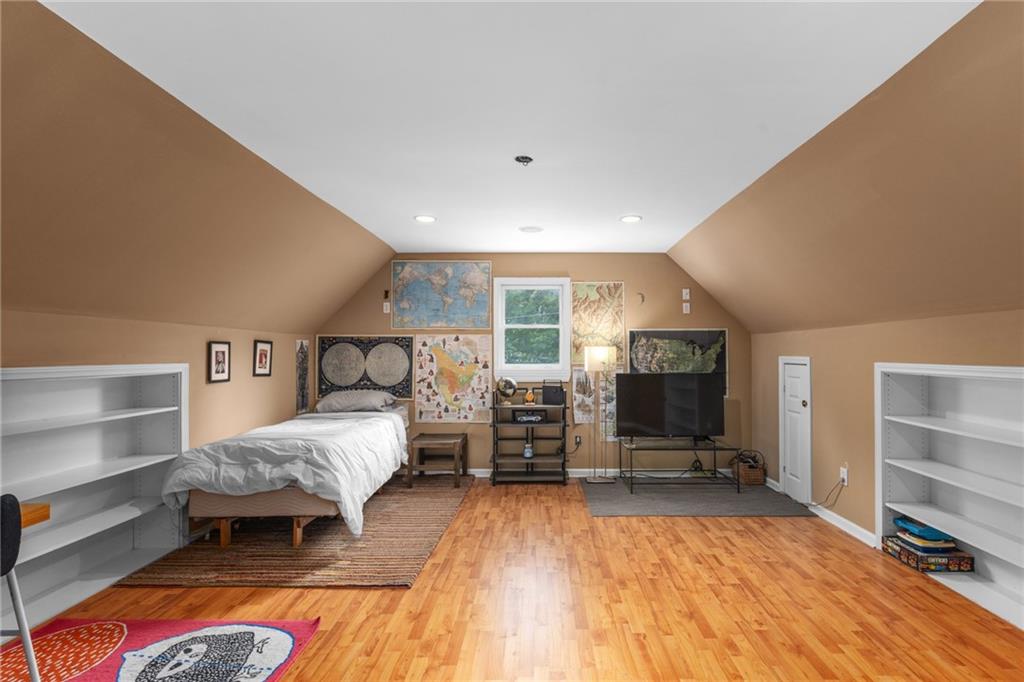 380 KENDRICK Avenue SE