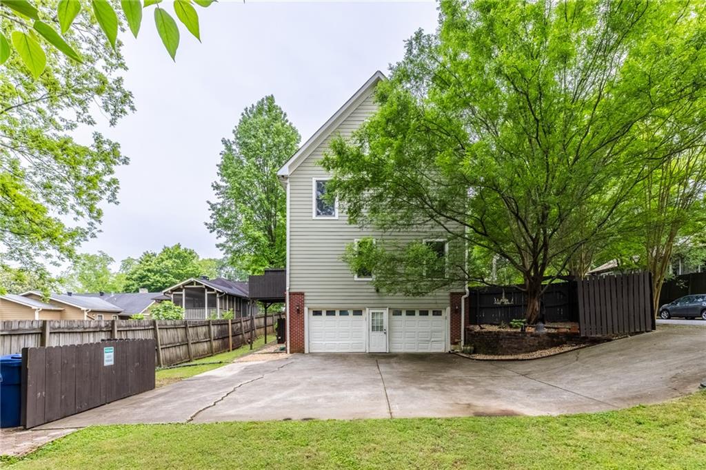 380 KENDRICK Avenue SE