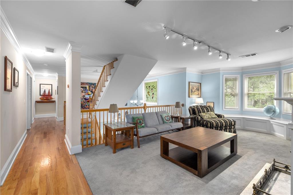 380 KENDRICK Avenue SE