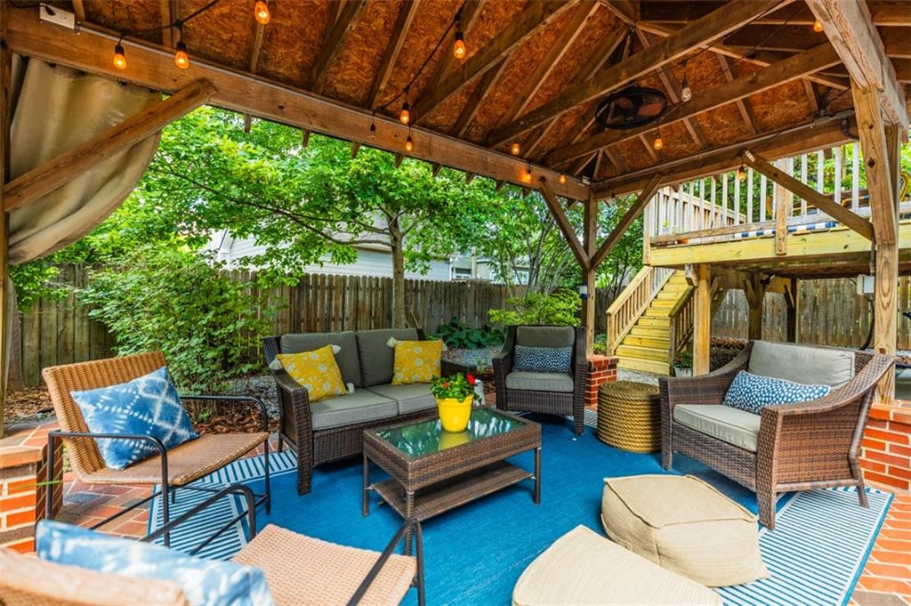 328 Clifford Avenue NE