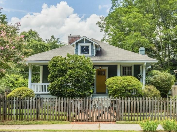 328 Clifford Avenue NE