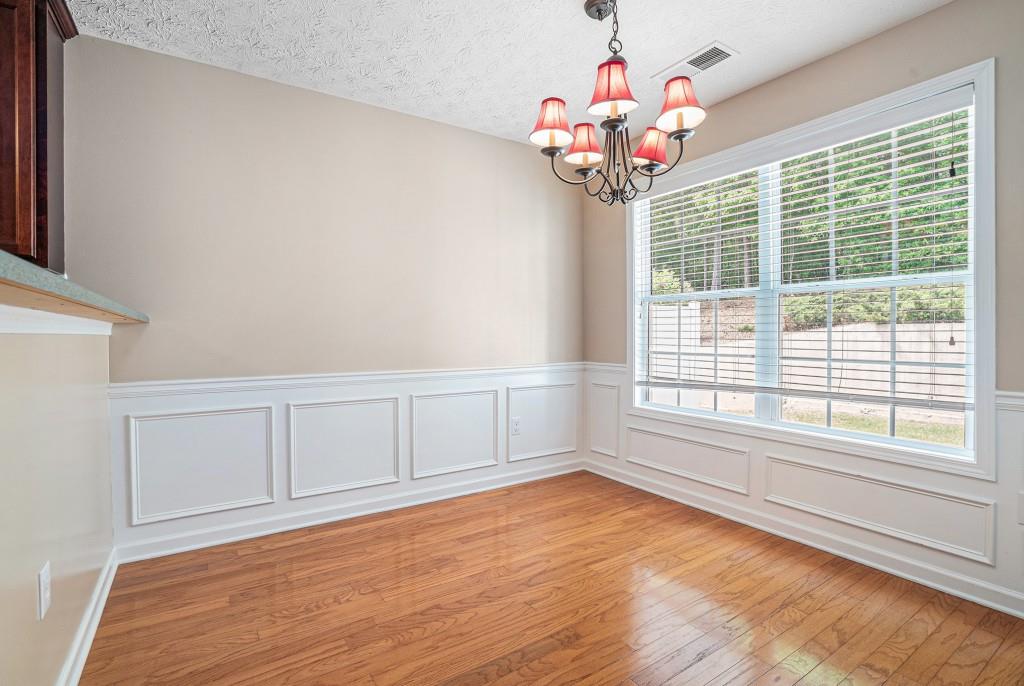 920 Village View Circle