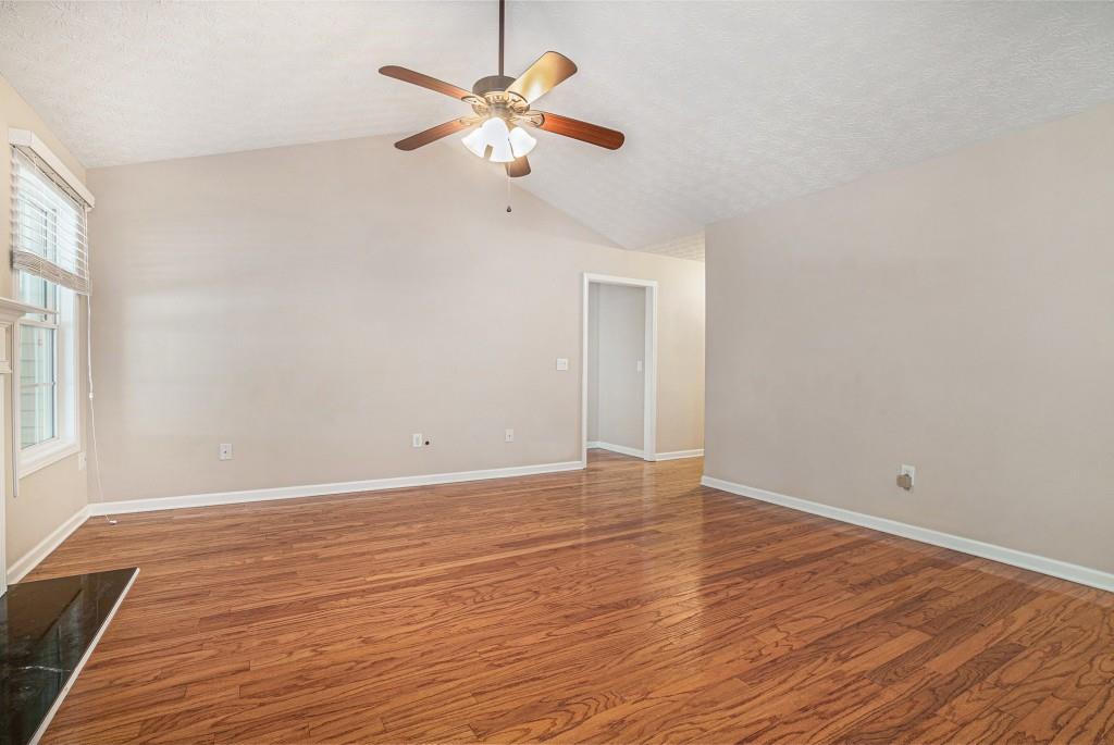 920 Village View Circle