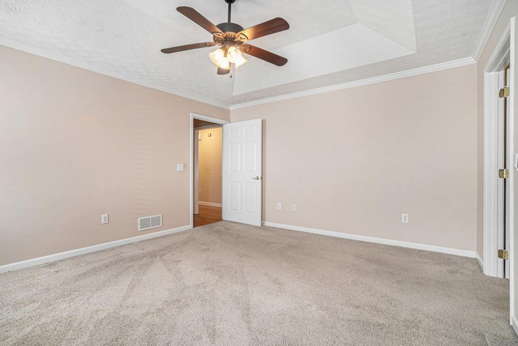 920 Village View Circle
