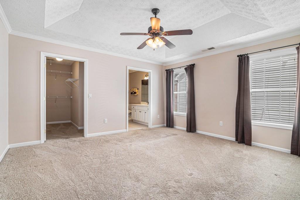 920 Village View Circle