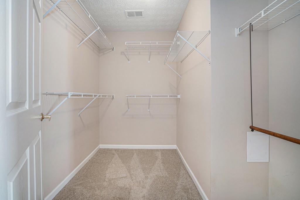 920 Village View Circle