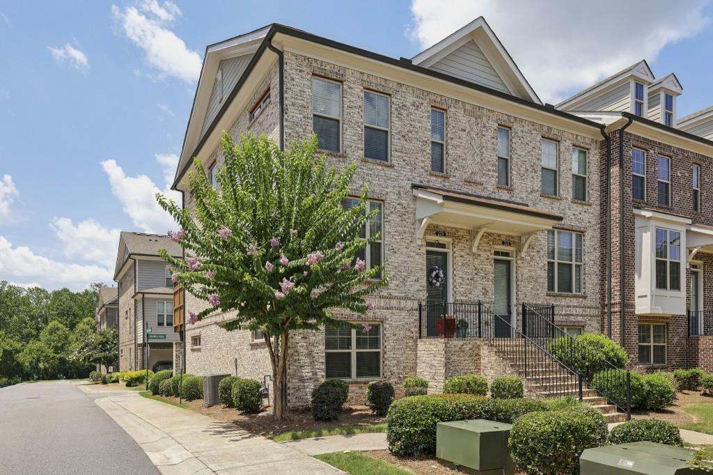 229 Bedford Alley