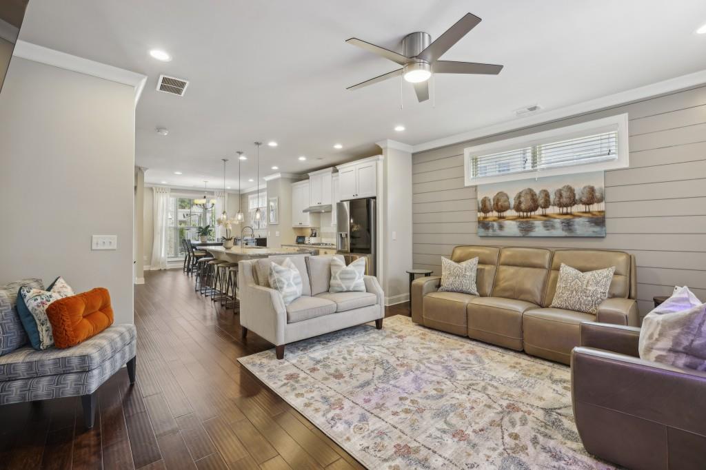 229 Bedford Alley