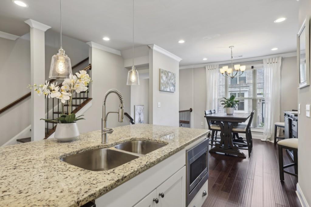 229 Bedford Alley