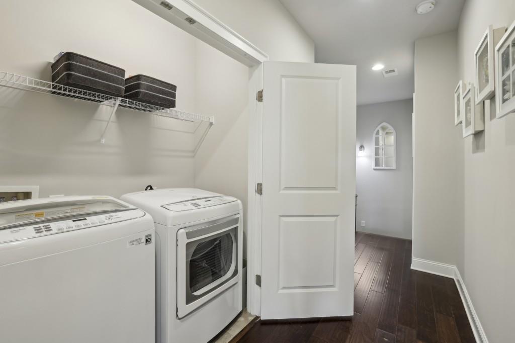 229 Bedford Alley
