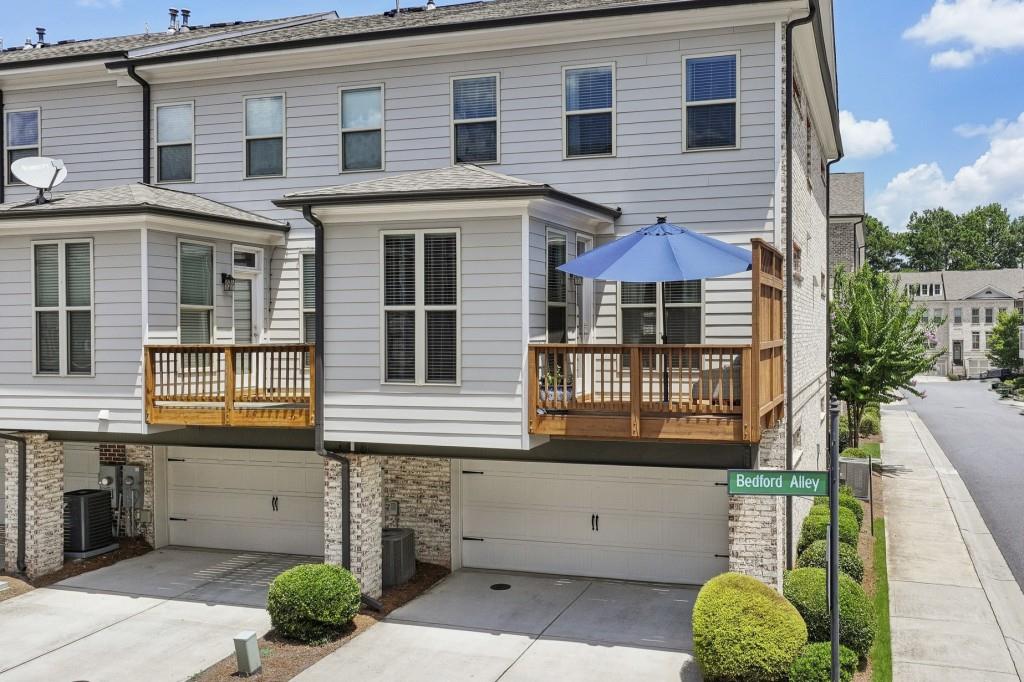 229 Bedford Alley