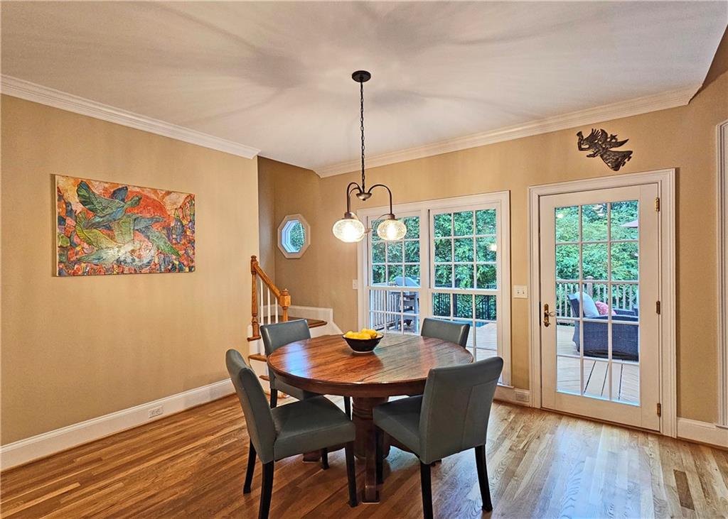 215 Settindown Court