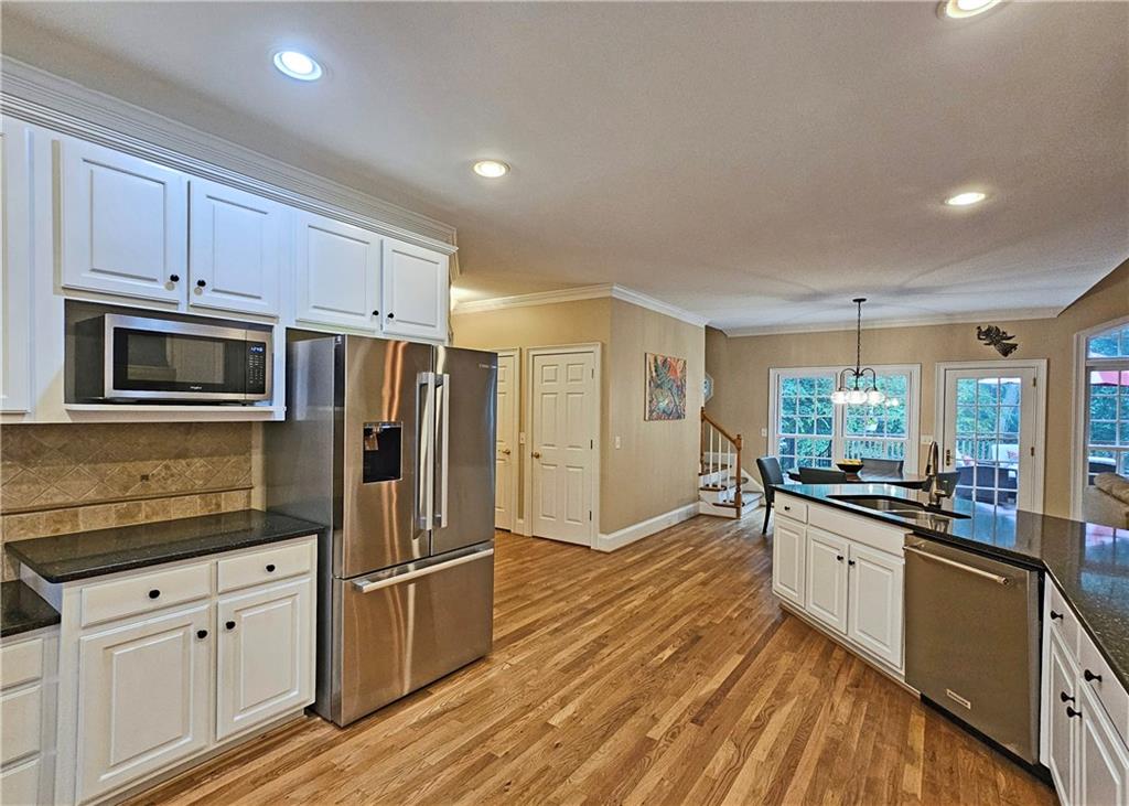 215 Settindown Court