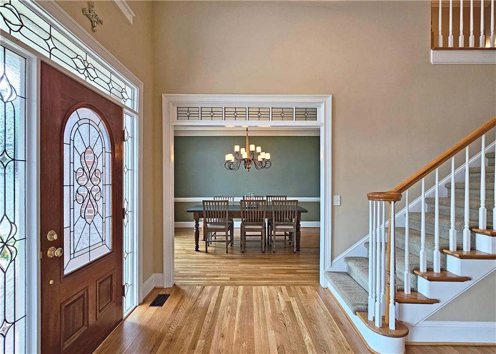 215 Settindown Court